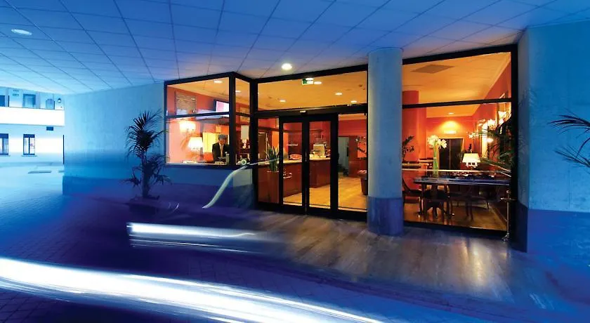 **** Hotel Atahotel De Angeli Milan Italy